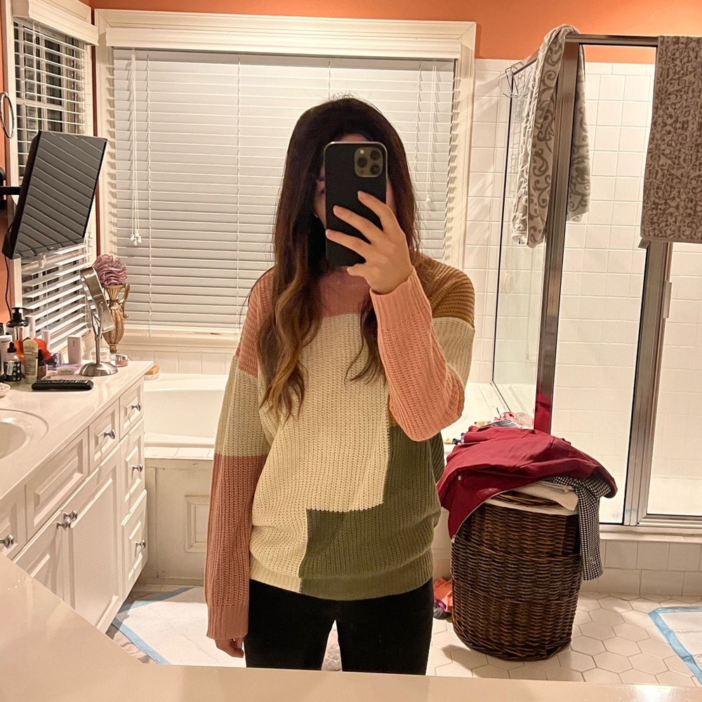Roolee Vespera color blocked sweater